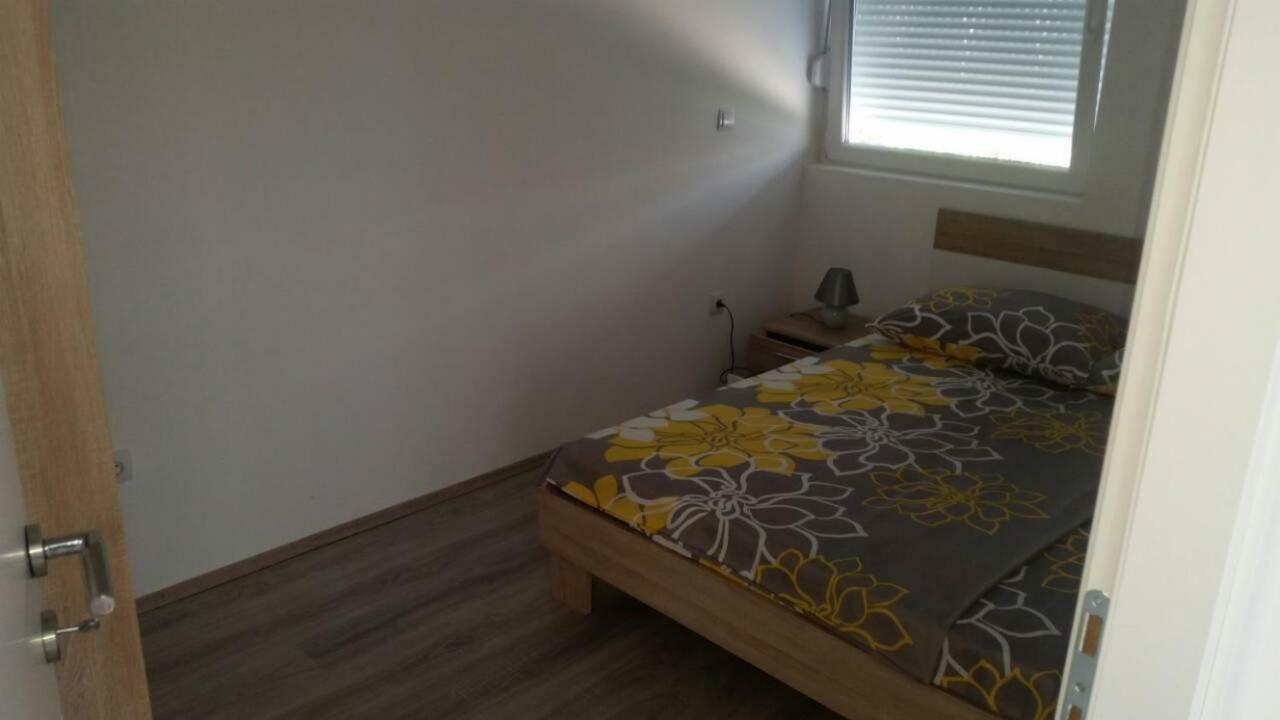 Apartmani Jadranka 沃迪切 外观 照片